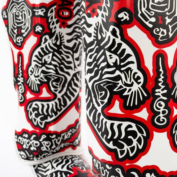 SAK YANT Shin Guards White